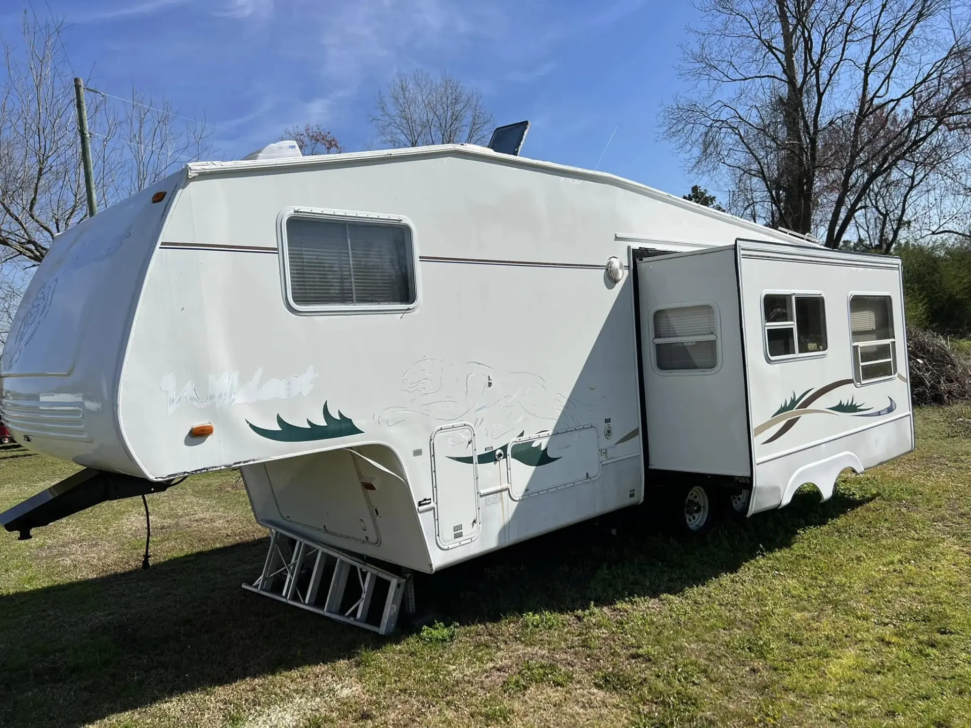 Camper Washing — RV / camper